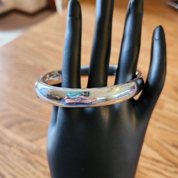 BRIGHTON "Loves Me" Gold and Enamel Floral Hinged Bracelet WEDDING GUEST! - Picture 3 of 11